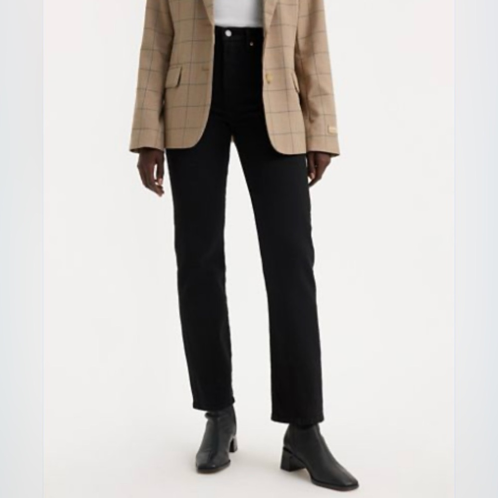 Wedgie Straight Leg Levis